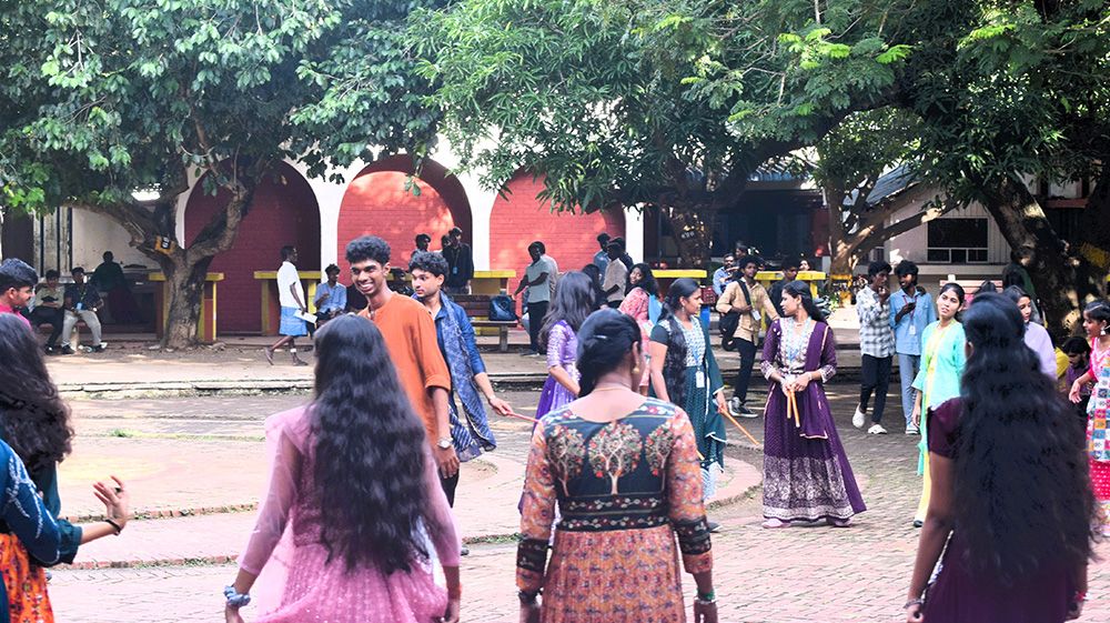 dhandiya-3.jpg