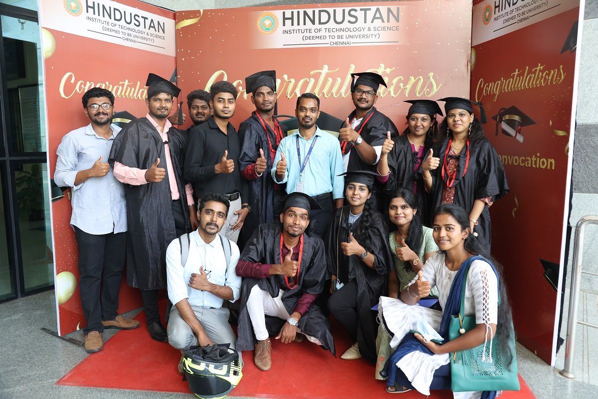 hits-12th-convocation-students2.jpg